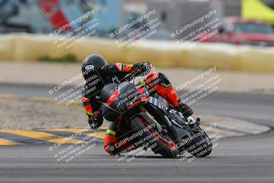 media/Jan-15-2023-SoCal Trackdays (Sun) [[c1237a034a]]/Turn 2 Set 1 (1145am)/